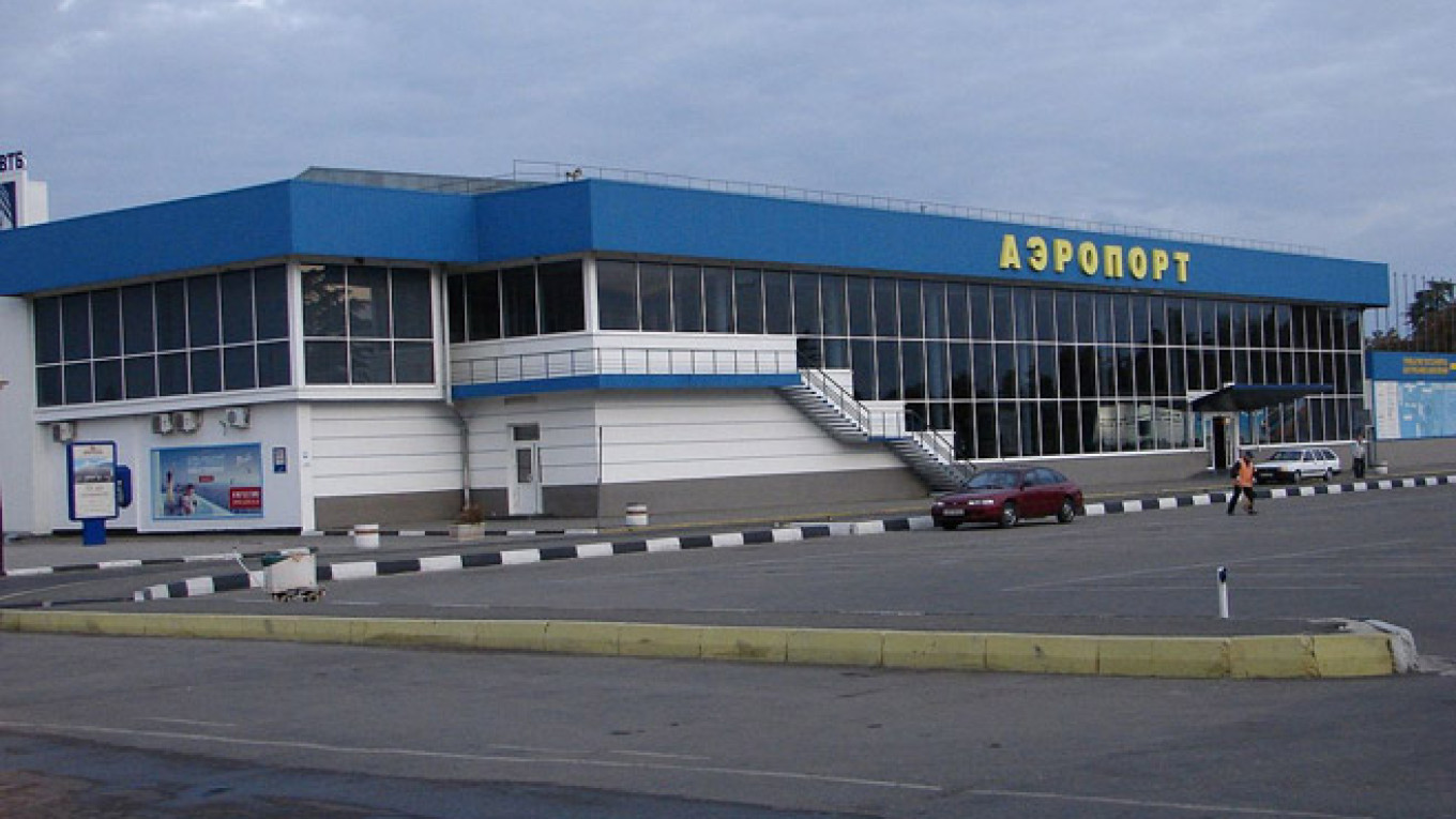 старый аэропорт в симферополе